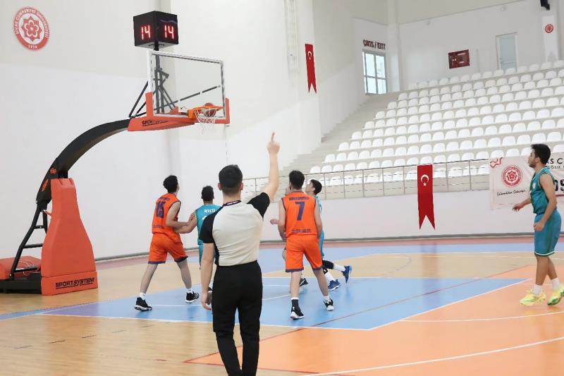 Arü Basketbol Takımı Basketbol Turnuvasında Yerini Aldı
